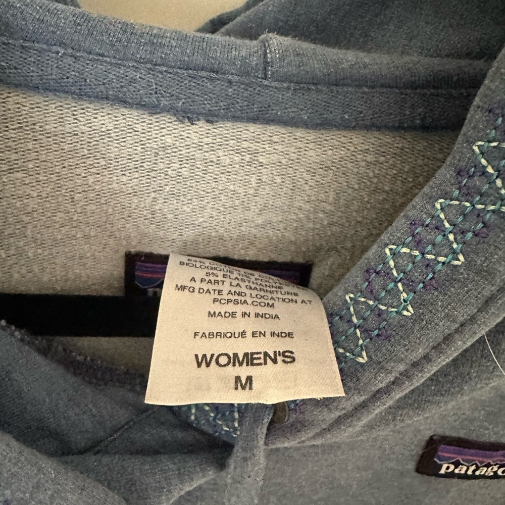 Patagonia Women's Glass Blue Midweight Hooded Monk Sweatshirt Size Medium - Picture 2 of 3